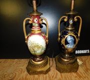 Фигурные урны из бетона: ручная работа 19 века, преобразованные в лампы.