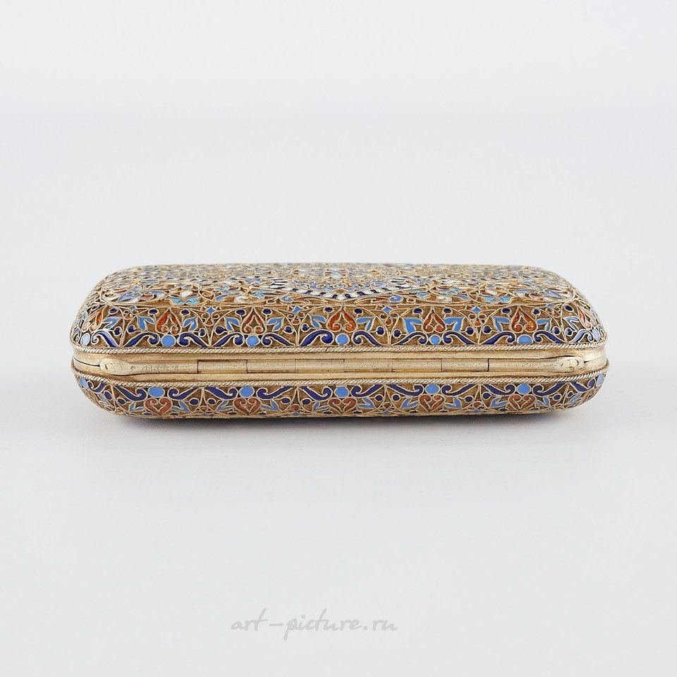 Русское серебро , Серебряный эмалированный сигаретный футляр русского производства, около 1875 года
