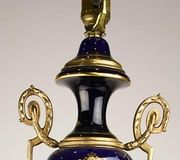 Лампа в стиле королевской Вены с изображением пары