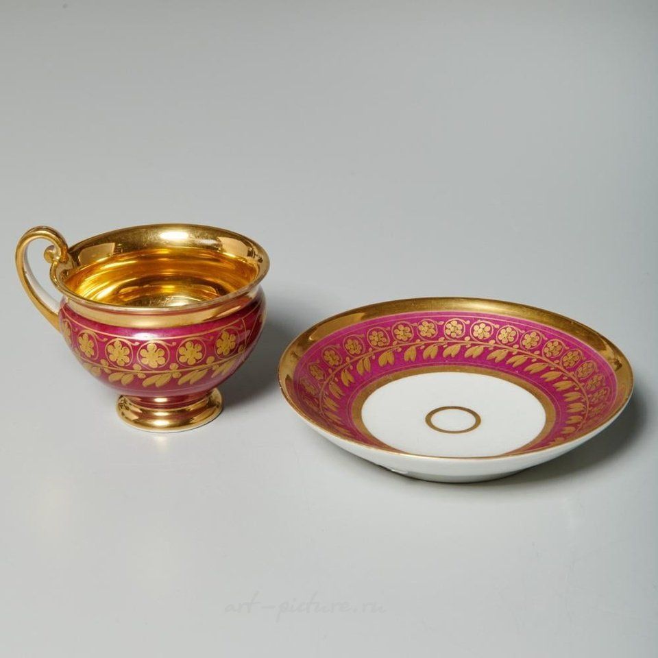 Royal Vienna , Фарфоровая коллекция чашек и блюдец 19 века