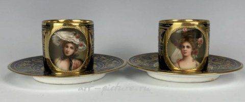 Royal Vienna, Фарфоровые чашки и блюдца Royal Vienna, подписаны Вагнером, около 1900 года