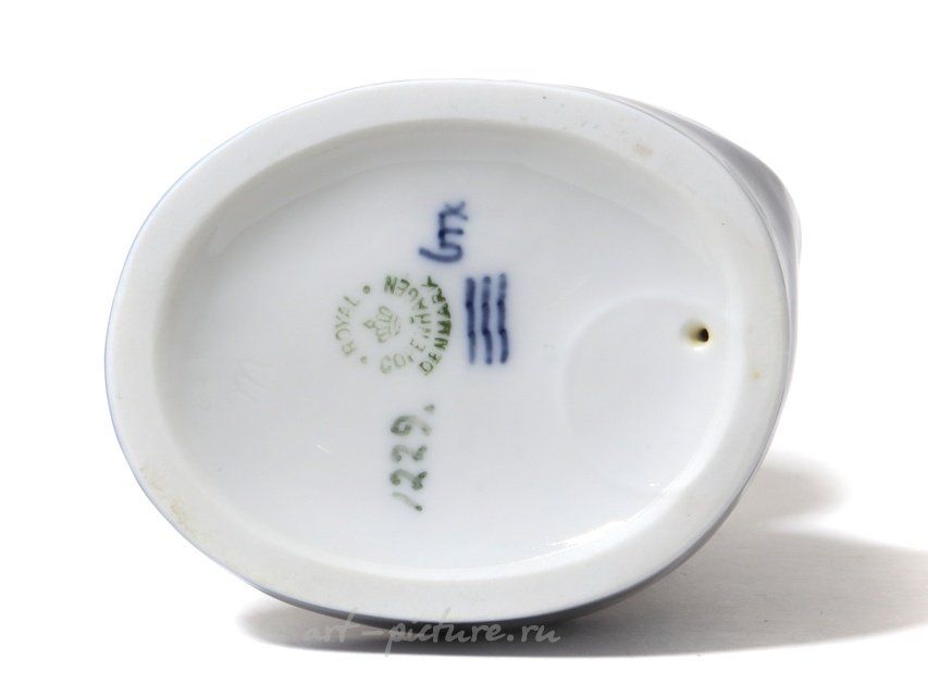 Купающаяся девочка. Дания, г. Копенгаген, Royal Copenhagen