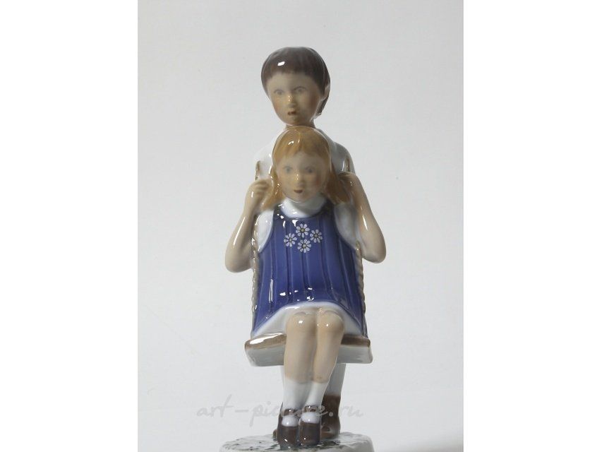 Радостный полет. Дания, г. Копенгаген, Bing & Grondahl