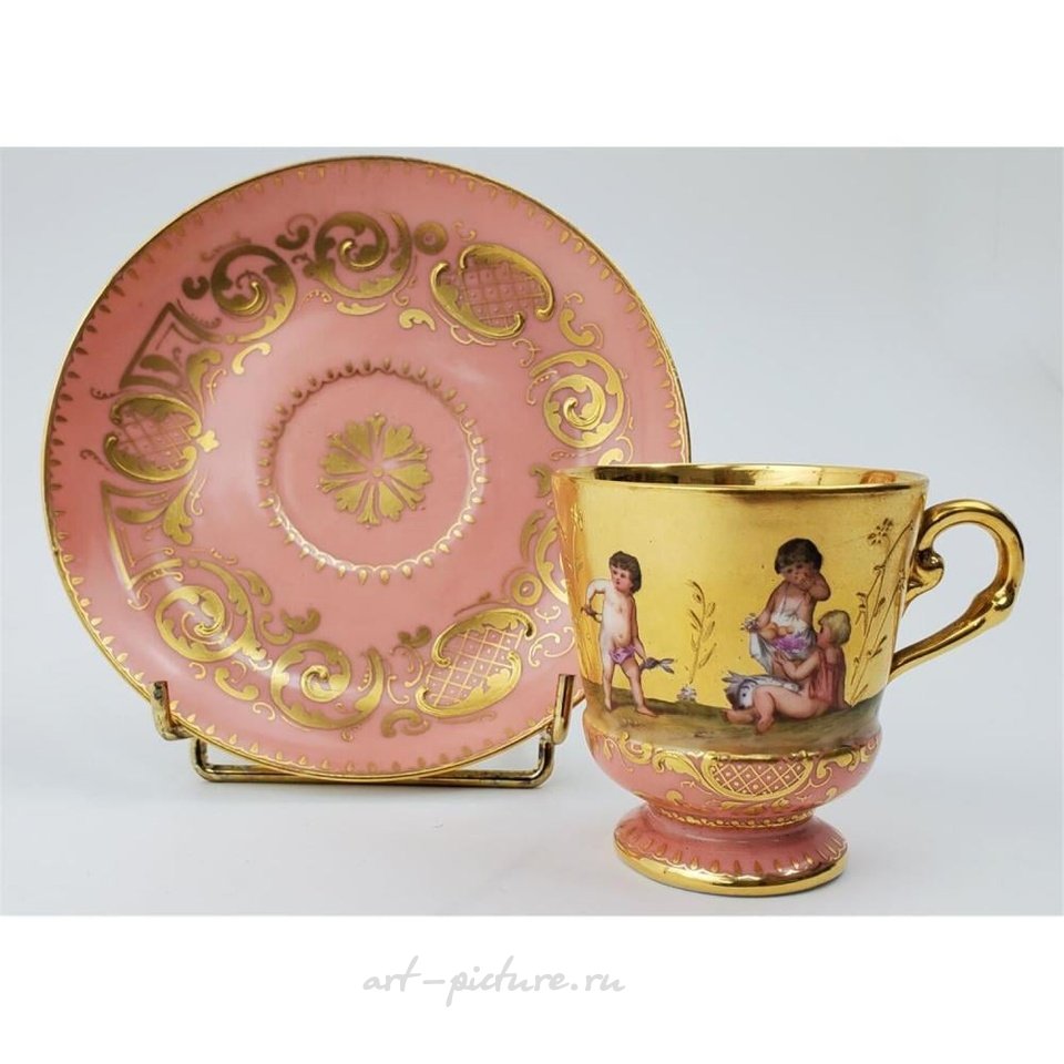 维也纳皇家瓷器 , 古董维也纳风格瓷杯和茶托。