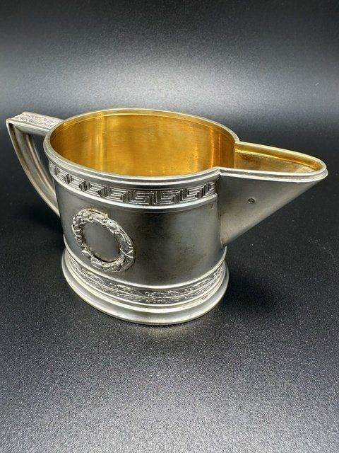 Молочник производства ювелирной мастерской К.Фаберже, Российская империя