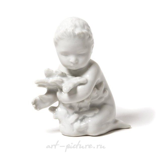 Мальчик-русалка​ с морскими водорослями​. Дания, г. Копенгаген, Bing & Grondahl