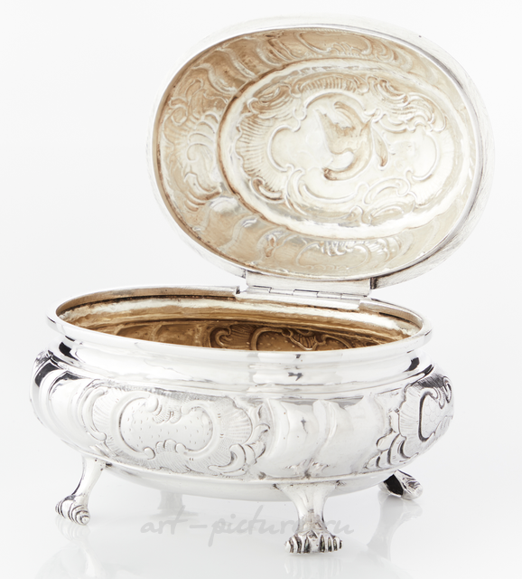 Серебряная сахарница (шкатулка). Россия, 1765 - 1771 гг.