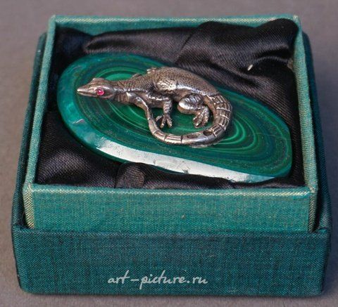 Русское серебро, Фигурка из серебра 84 пробы с рубинами в виде ящерицы