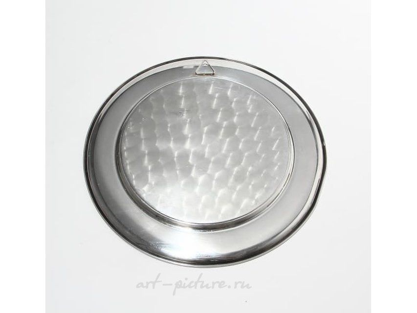 Коллекционная серебряная тарелка с портретом шведского поэта и писателя Биргера Сёберга Швеция, г.Мальме, мастерская GEWE SILVERVARUFABRIKEN AB, 1976 год.