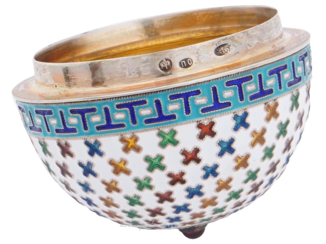 Русское серебро , Русское серебряное яйцо с эмалью плике-а-жур и иконой