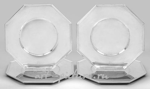 Изящные сервировки для стола из серебра высокого качества