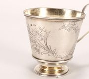 Русская серебряная чарка с лопастными краями