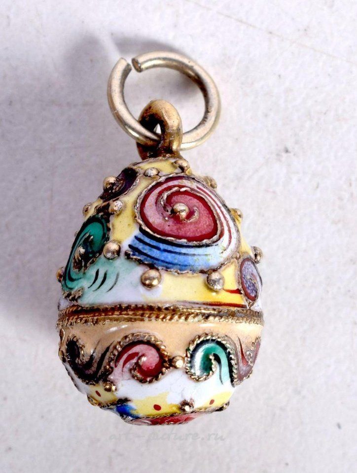 Русское серебро , Русская подвеска-яйцо из золота 14 карат с эмалью. 2,4 грамма. 2 см...