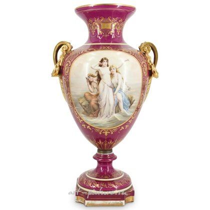 Royal Vienna,  {obj.name}}