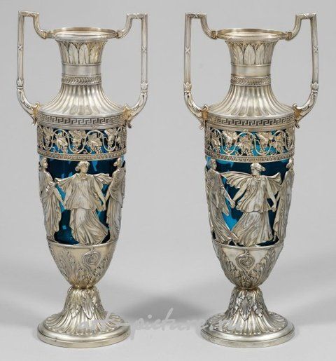 Декоративная пара амфор в стиле империи, покрытая стеклом