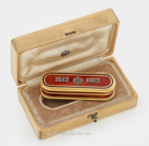 Русское серебро, Памятная сувенирная коробка в память о 300-летии династии Романовых.