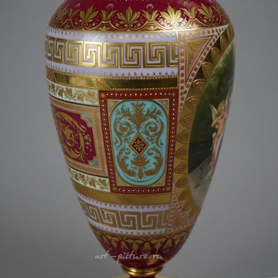 Royal Vienna , Старинная австрийская фарфоровая урна Royal Vienna, около 1890 года