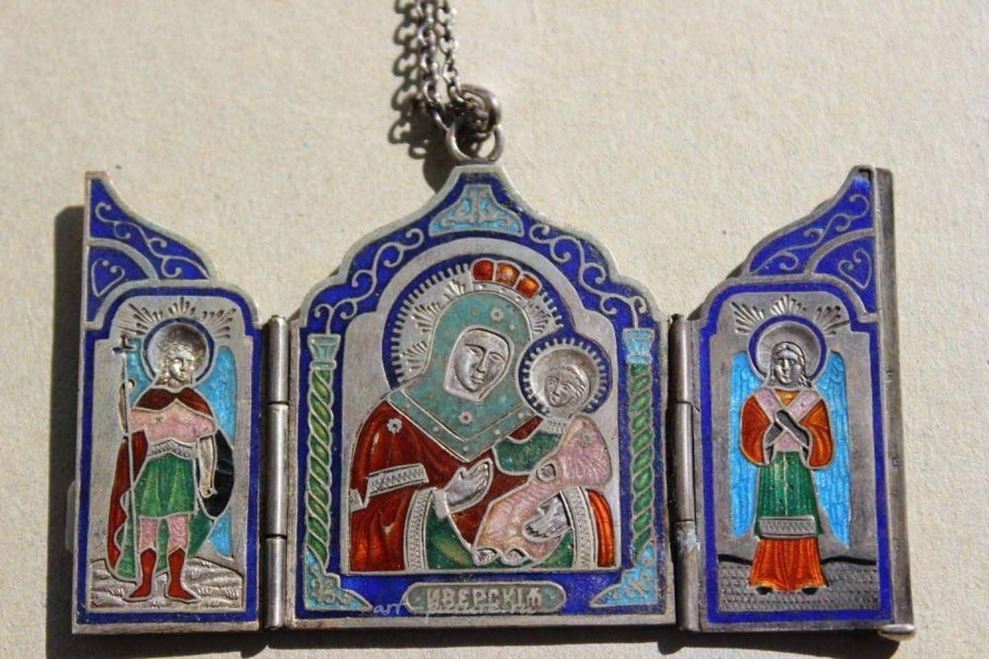 Русское серебро , Иконостас Фаберже из эмалированного серебра, Иверская Богоматерь