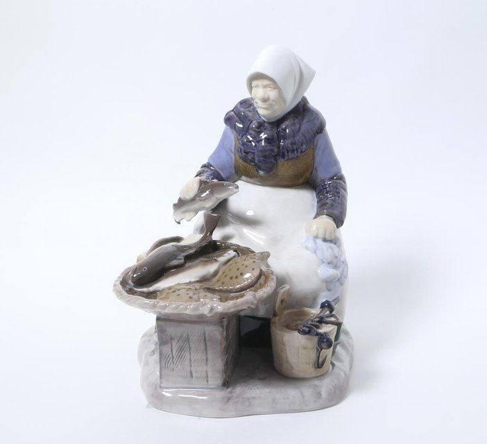 Рыбная лавка. Дания, г. Копенгаген, Bing & Grondahl