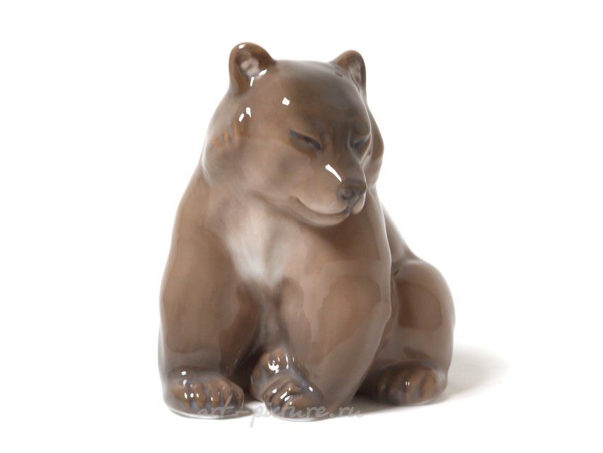 蹲着的熊。丹麦，哥本哈根，皇家哥本哈根，1923-1928年。