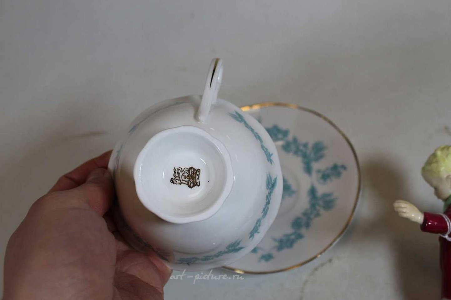 维也纳皇家瓷器 , 一个伍斯特FG多蒂手势十二月号3458；另一只是……