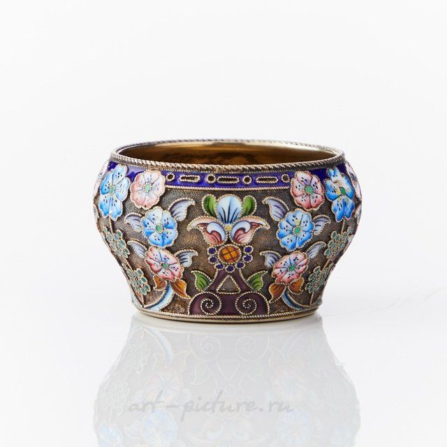 Солонка. Серебро, позолота, эмаль. 11 артель. Российская империя (Россия)