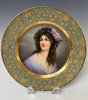 Royal Vienna,  {obj.name}}