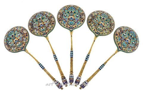 Русское серебро, Группа из 5 совпадающих русских серебряных ложек