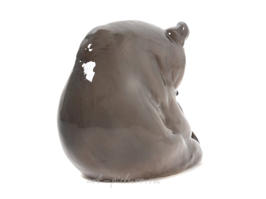Бурый медведь сосущий лапу. Дания, г. Копенгаген, Royal Copenhagen, 1923 г.