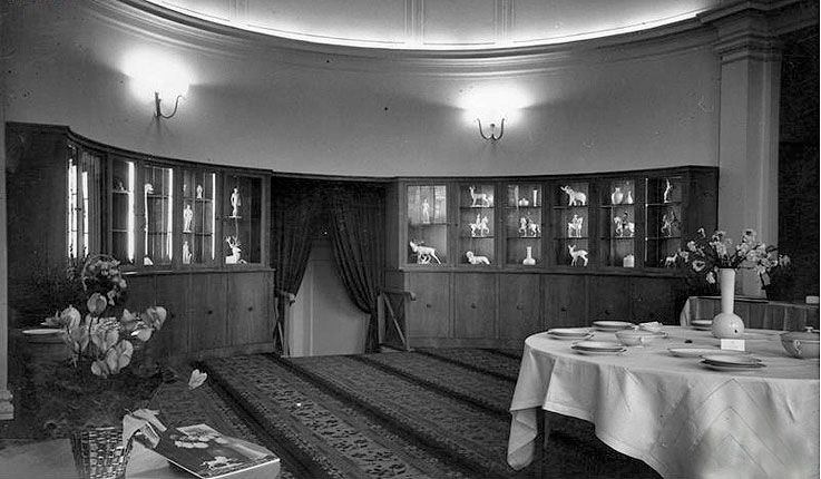 Магазин Allach в Варшаве, гостиница «Европейская», фото Narodowe Archiwum Cyfrowe, Польша