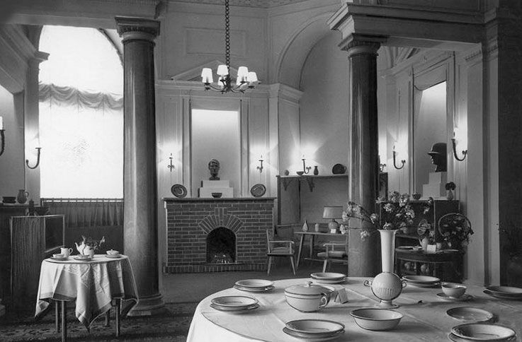 Магазин Allach в Варшаве, гостиница «Европейская», фото Narodowe Archiwum Cyfrowe, Польша